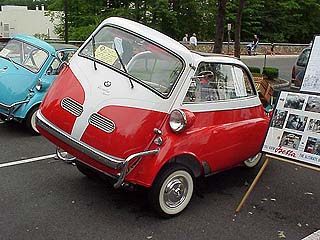 red & white isetta!